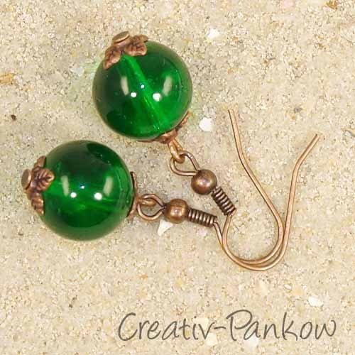 Kupferfarbene Ohrhänger "Grüne Glas-Perlen" 12mm